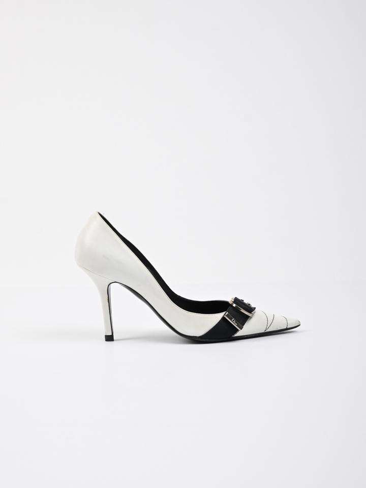 Christian Dior Pointed Toe Buckle Pumps