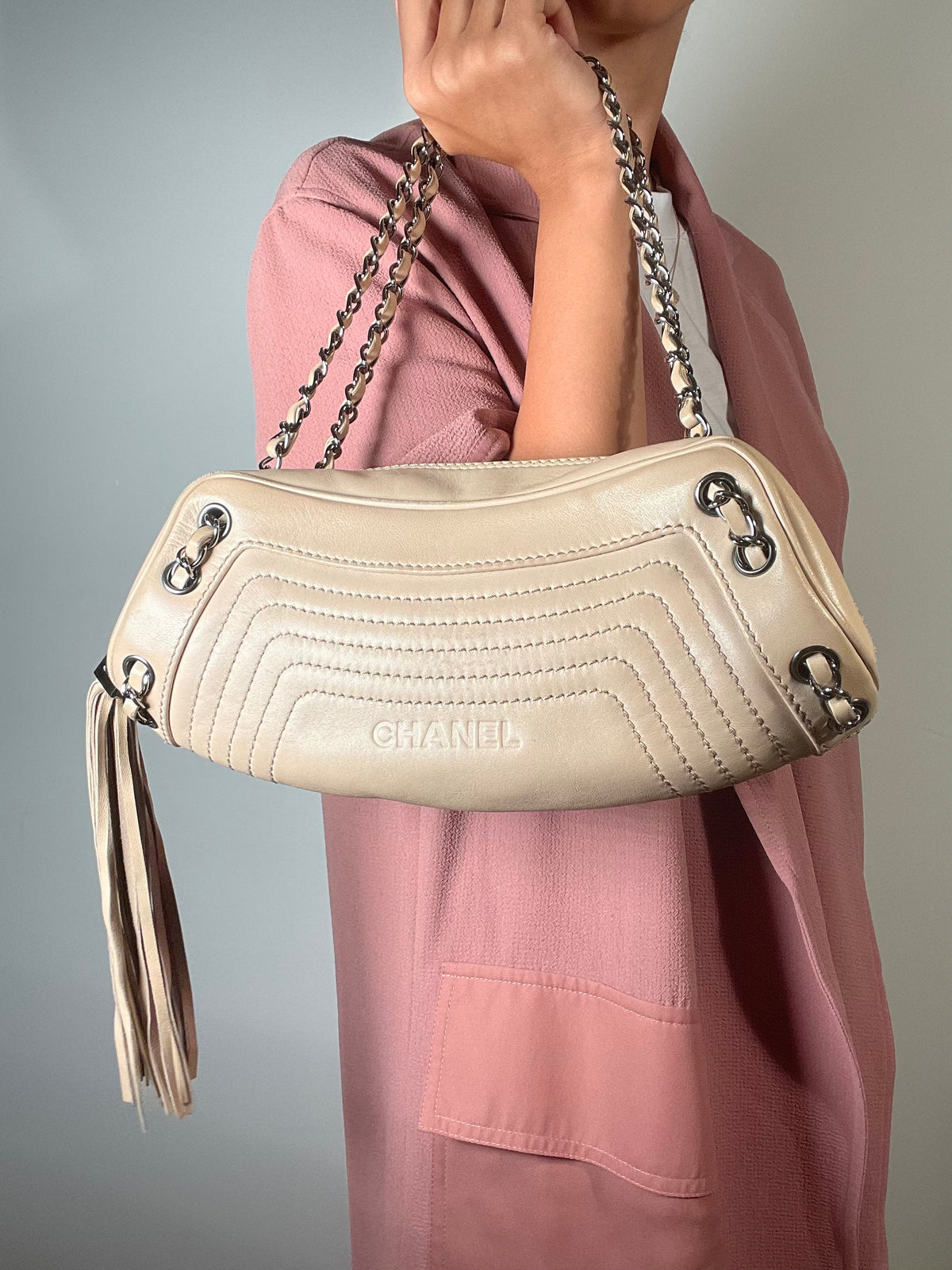STYLE Chanel Gabrielle : 8 Different Ways To Carry it