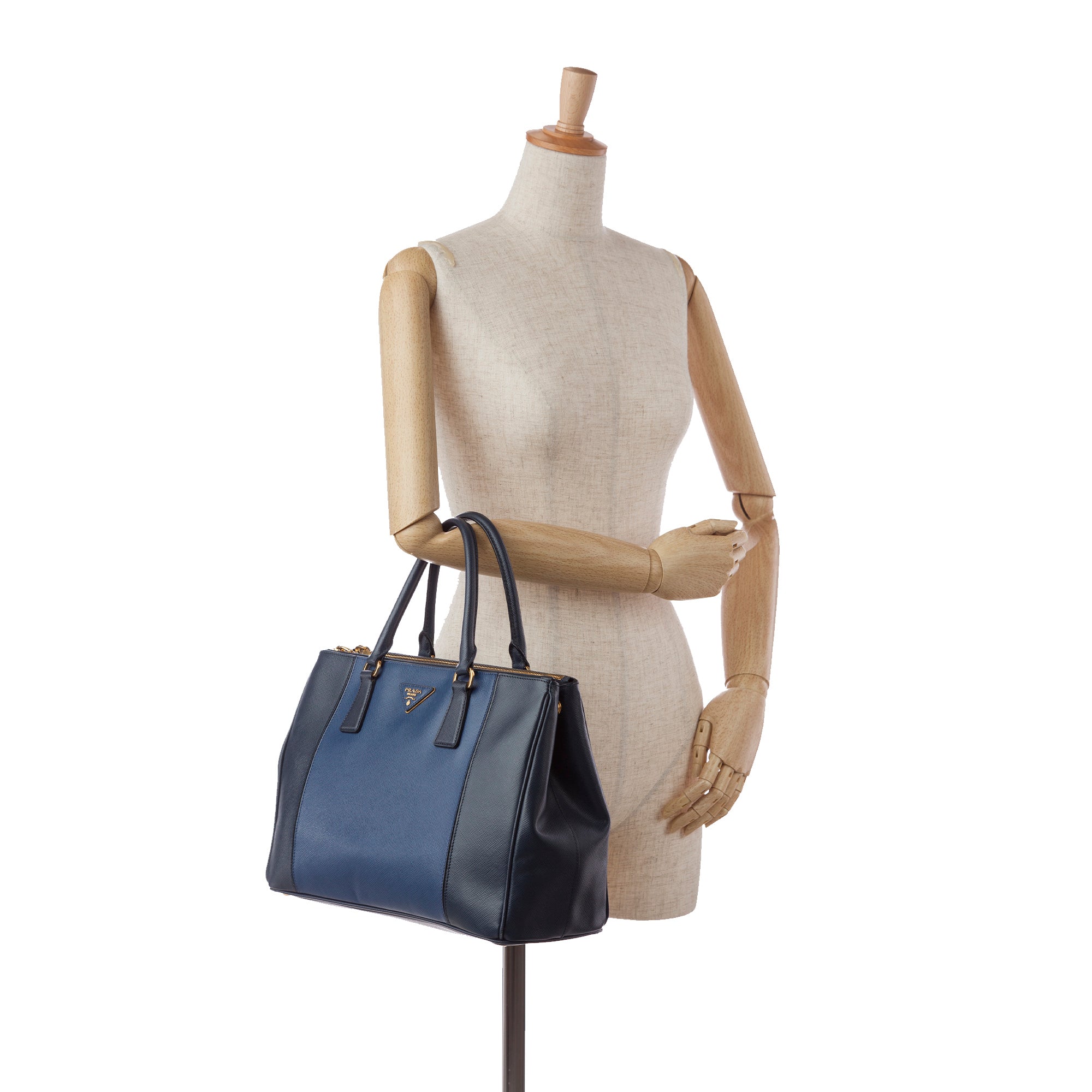 Saffiano Lux Galleria Handbag_5